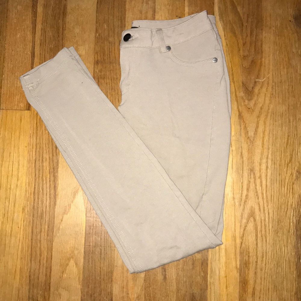Form Fitted Low-rise Jeggings
